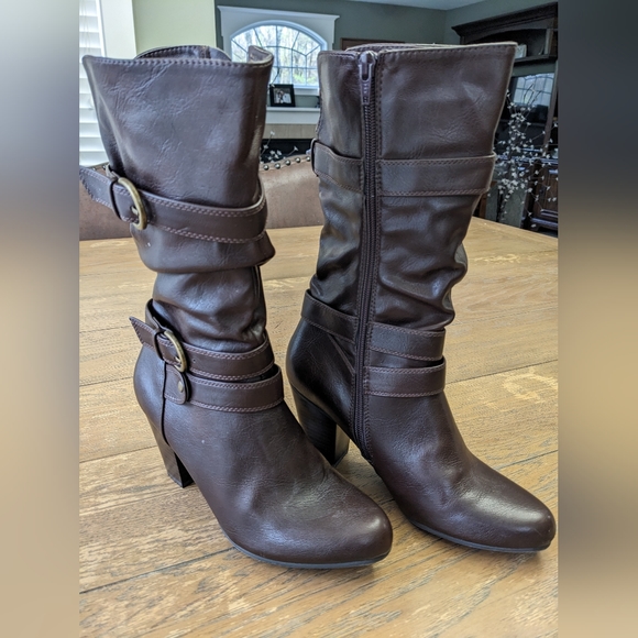 Women's boots - Picture 1 of 2